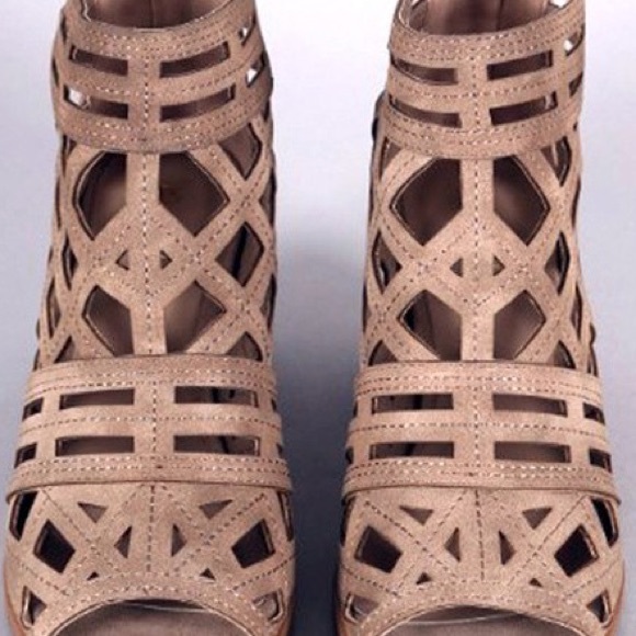 Sabrina Open Toe Sandals - Picture 2 of 4