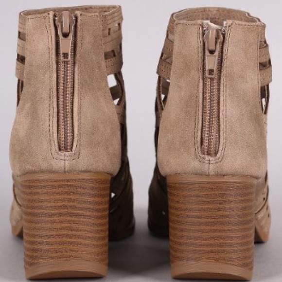 Sabrina Open Toe Sandals - Picture 4 of 4