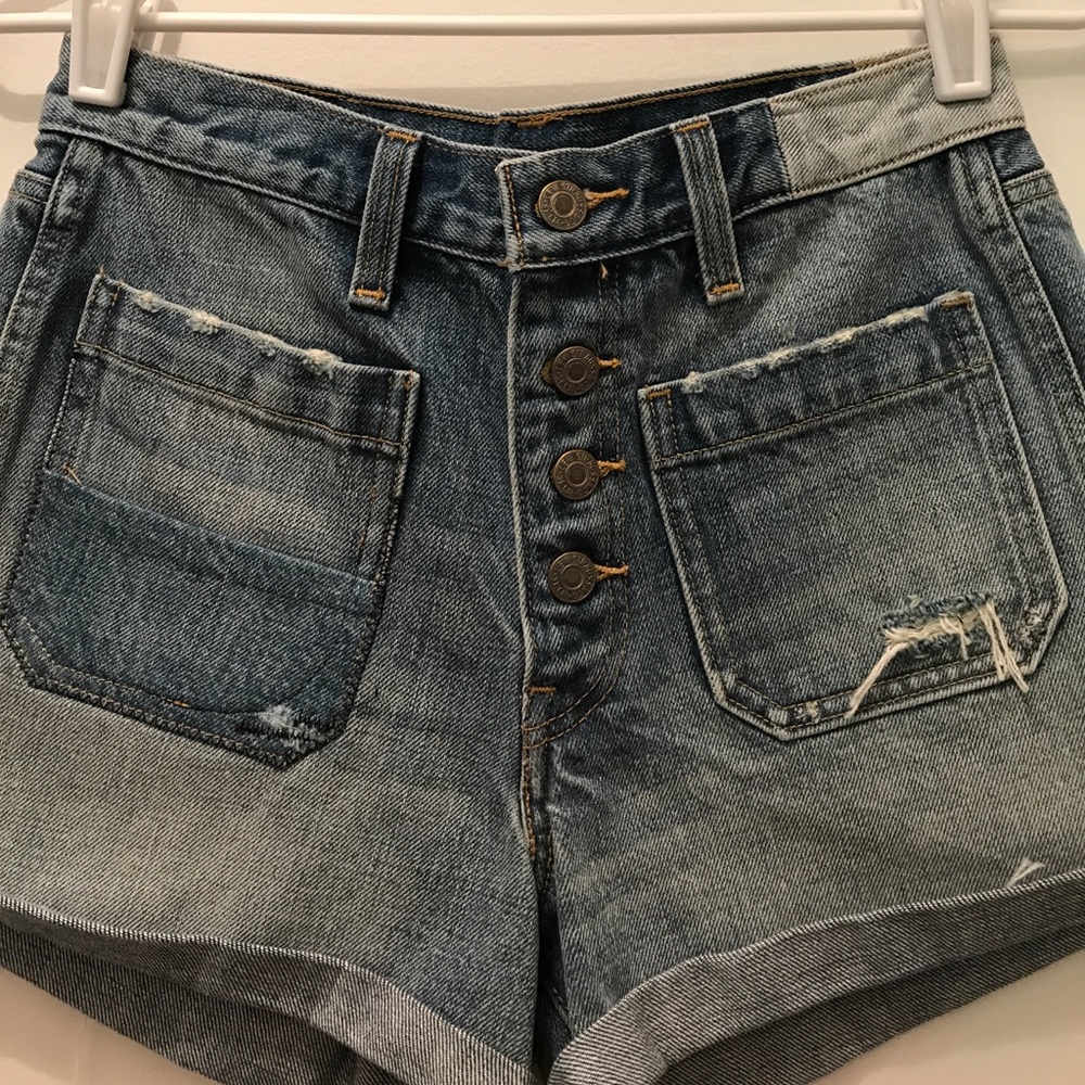 Levis orange tab denim shorts. Size 26-27