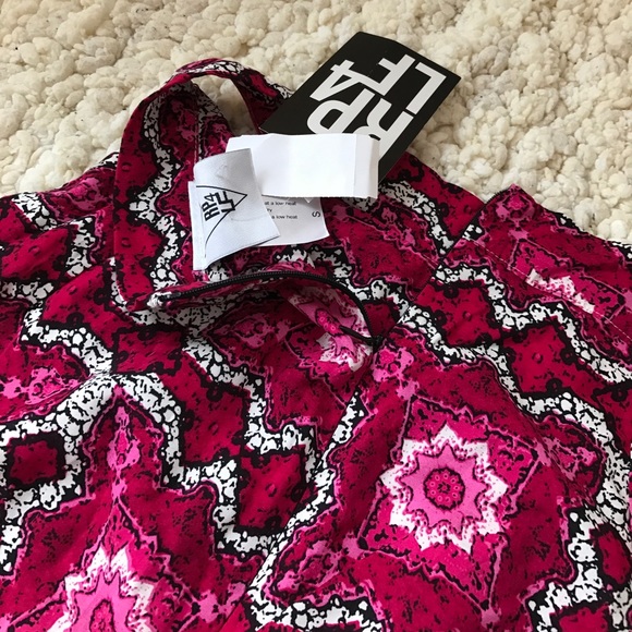 LF Cutout Shorts - Picture 2 of 3