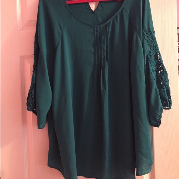 Wet Seal Tops - Wet Seal + peasant top