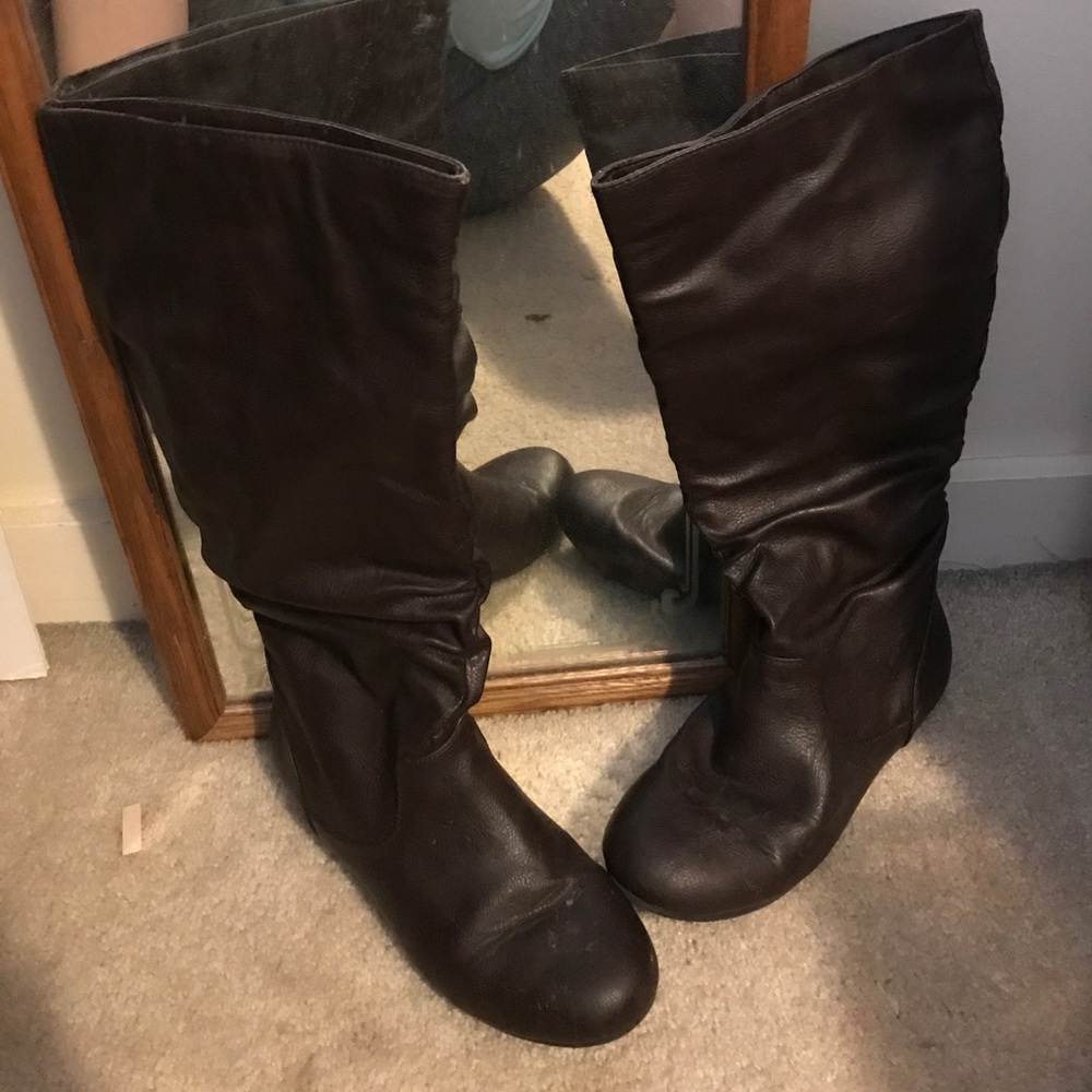 Brown boots