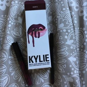 Kylie Jenner Kourt K Lipkit