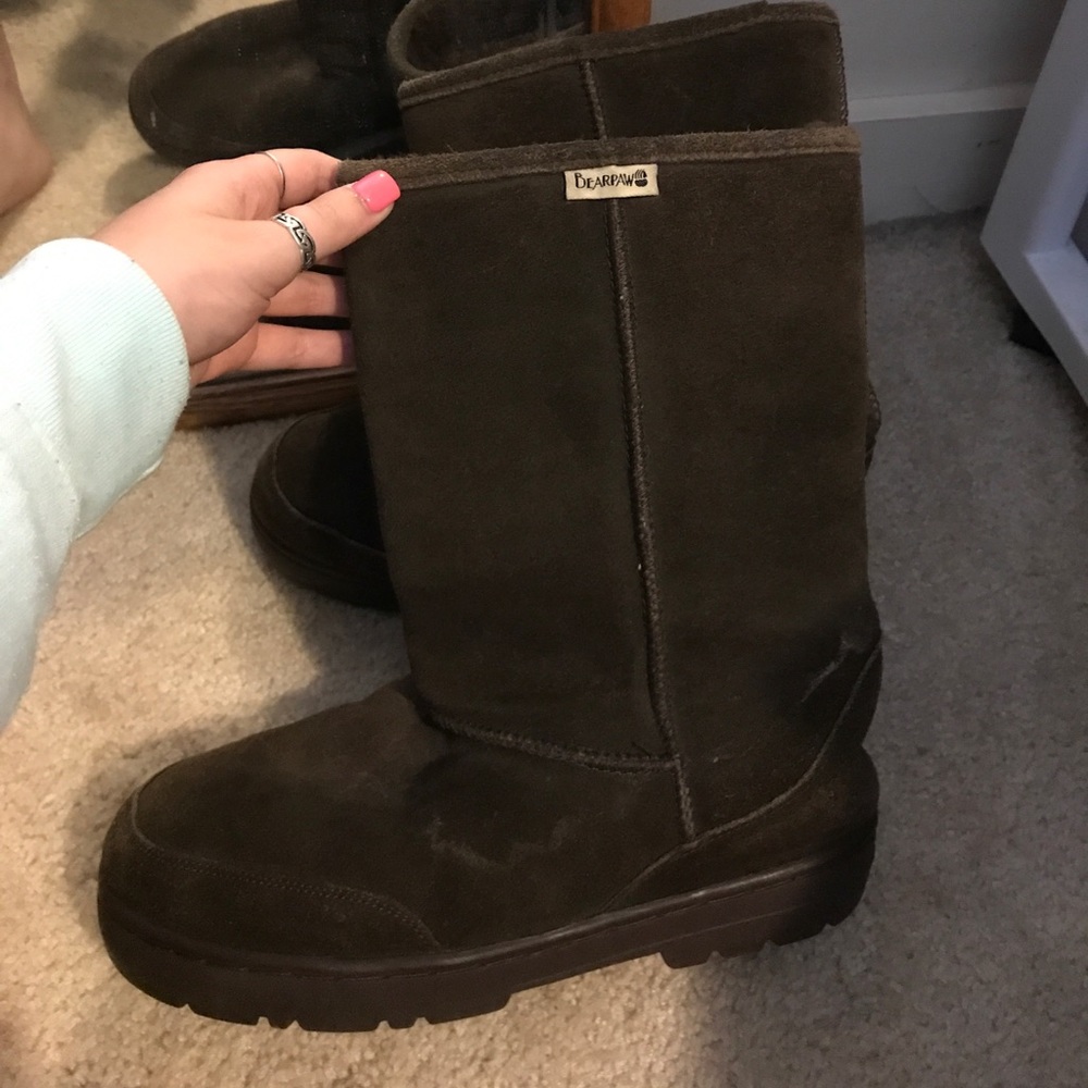 Brown winter boots
