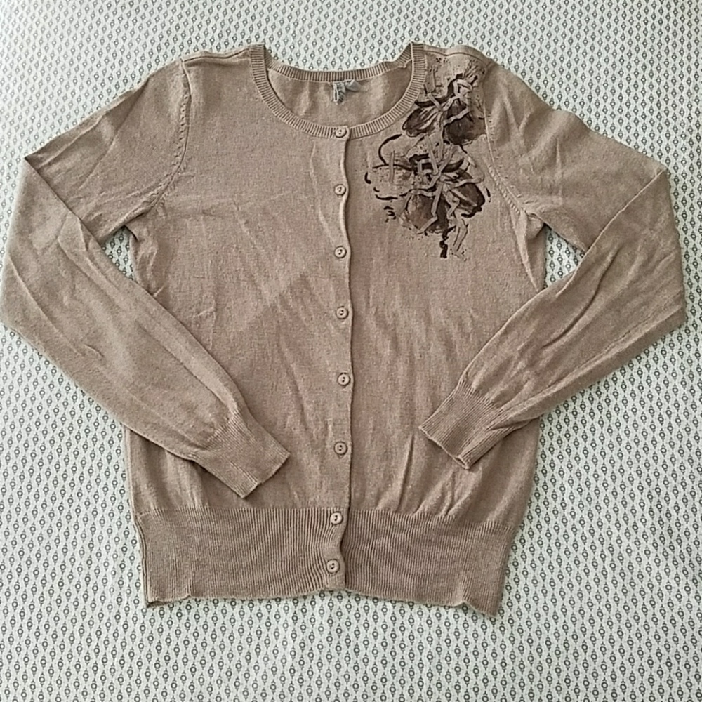 Beige cardigan