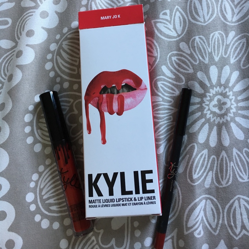 Kylie Jenner Mary Jo Lipkit