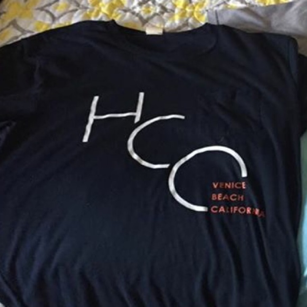 Medium Navy Blue Hollister shirt
