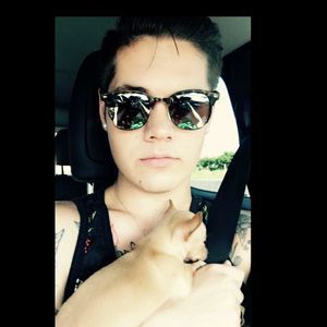 Meet your Posher, Clint