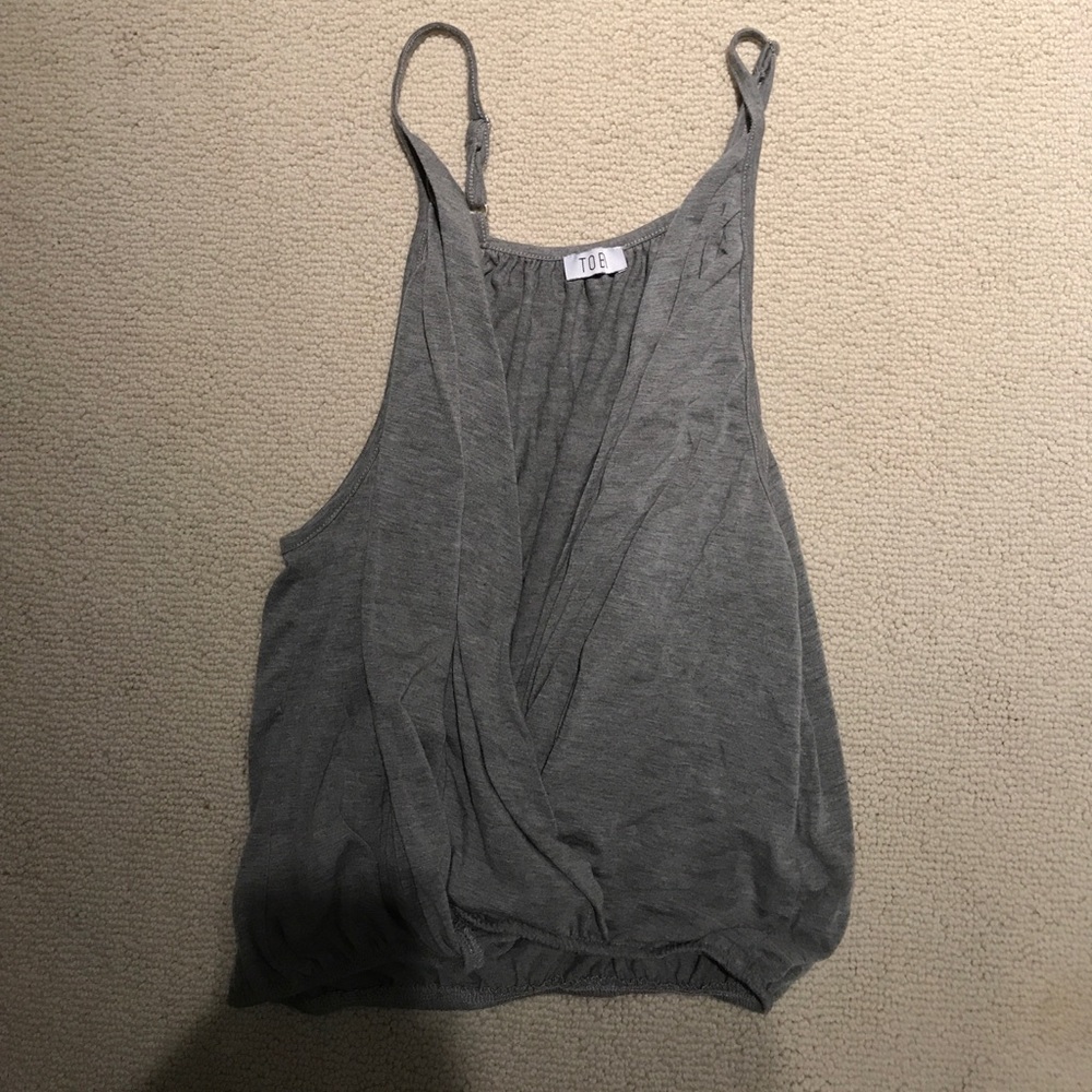 Gray top