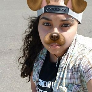 Meet your Posher, Karina