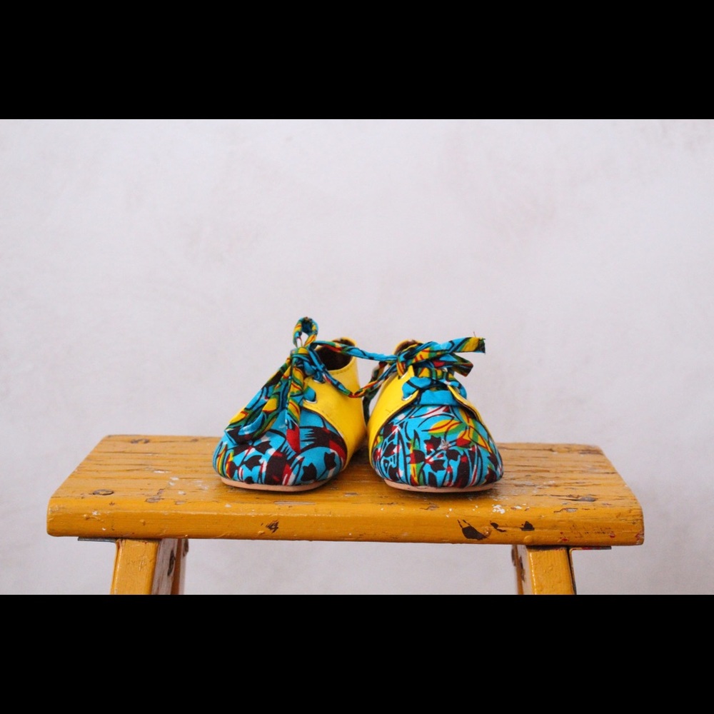 Yellow Authentic African Print shoes! 🌞 - Picture 2 of 2