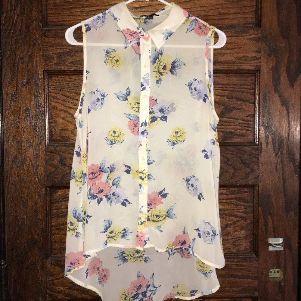 ❌SOLD❌ Forever 21 Sheer Floral Sleeveless Blouse