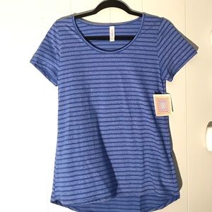 Xs LuLaRoe Americana Classic Tee blue stripes