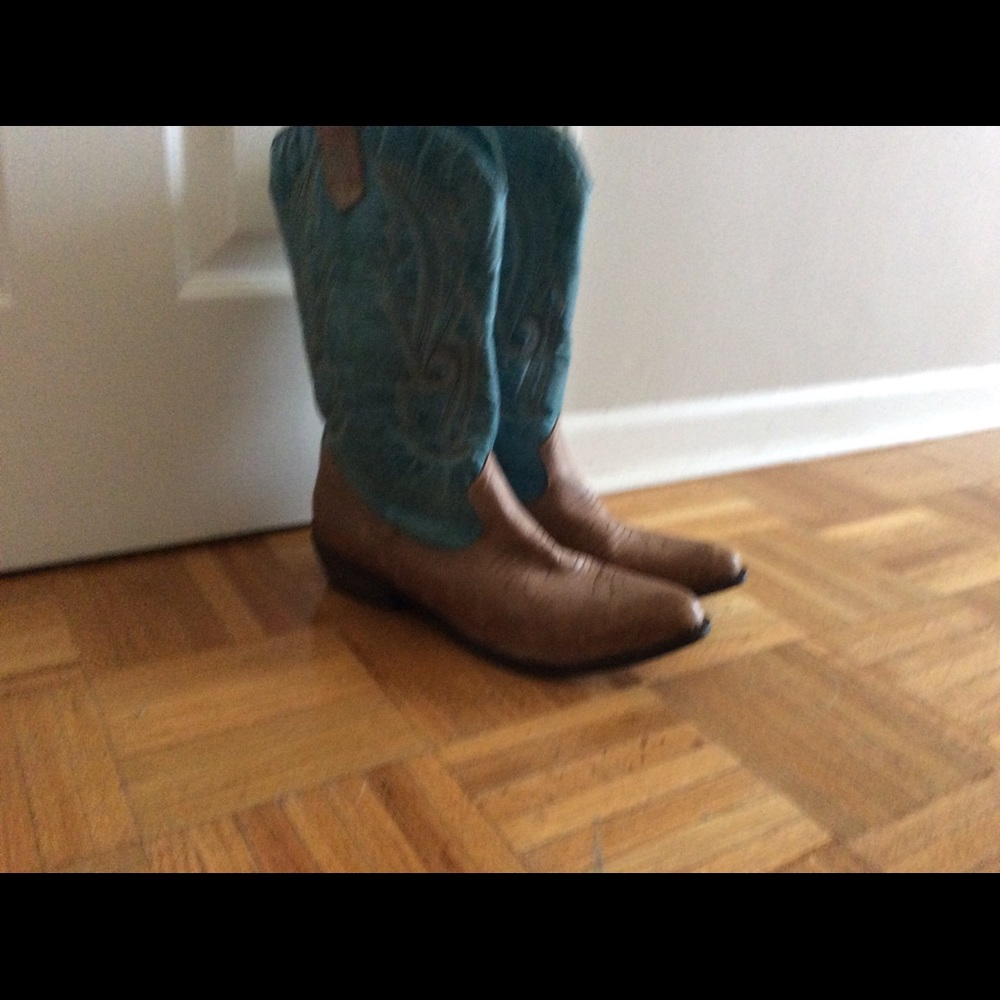 EUC Blue and tan cowgirl boots