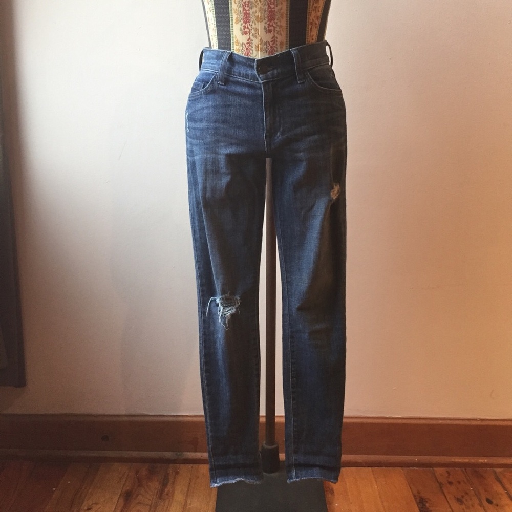 The perfect denim ☁️ 98% cotton