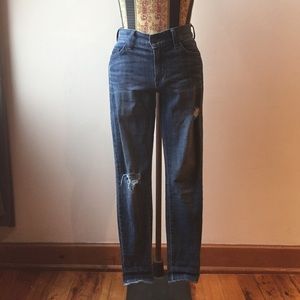 The perfect denim ☁️ 98% cotton