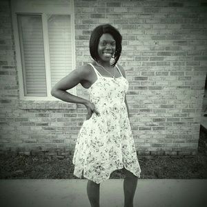 Meet your Posher, Gloria