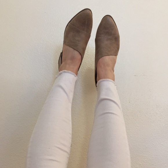 •LAST 1• Royalty' Distressed Pointy Toe Boot - Picture 8 of 8