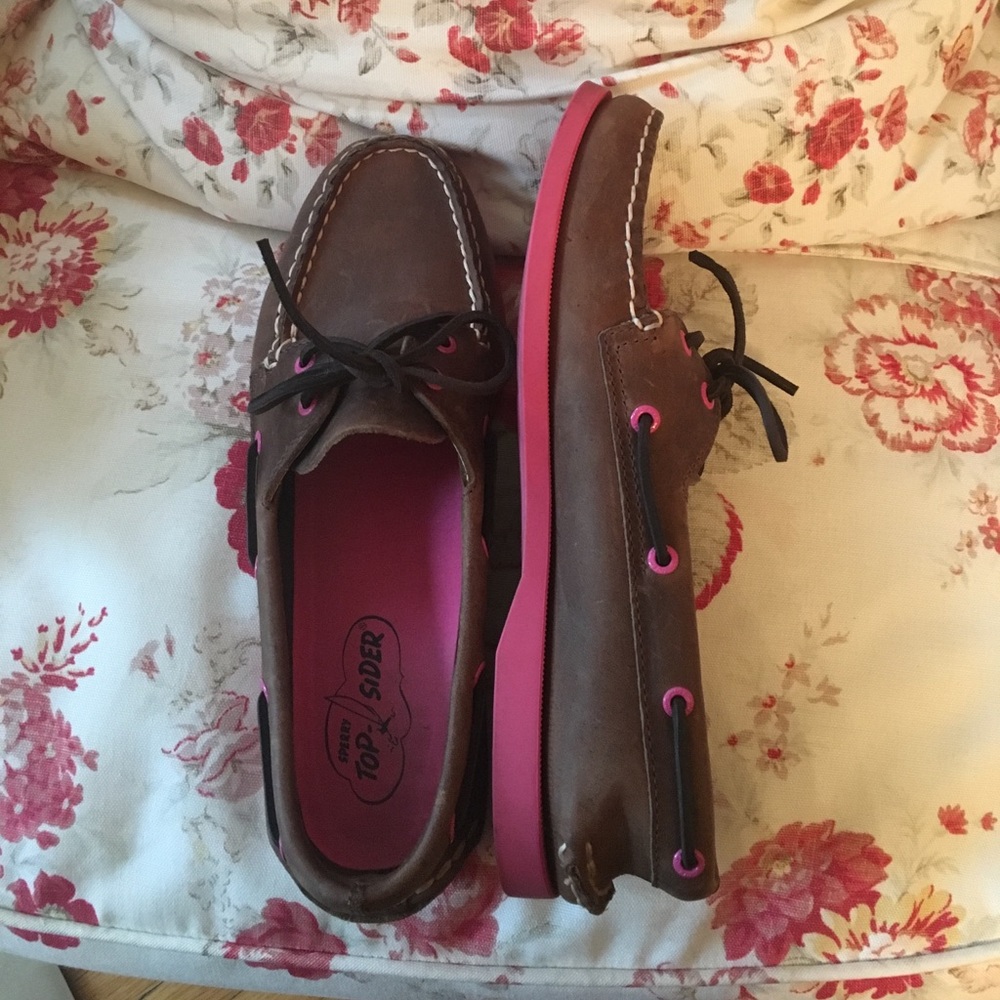 Sperry topsiders in chocolate with pink bottoms - Picture 2 of 5