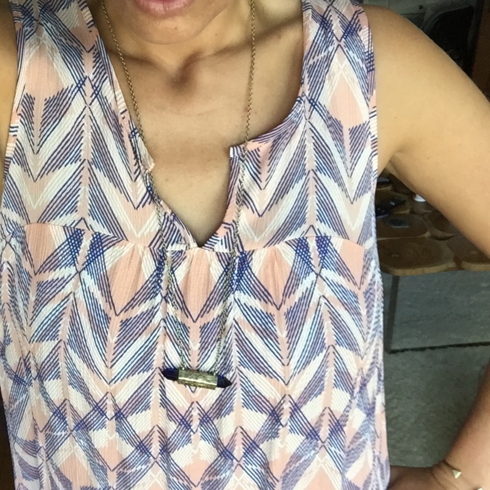 Como Vintage Top ☀️🍍🌺💕empire waist. Flattering