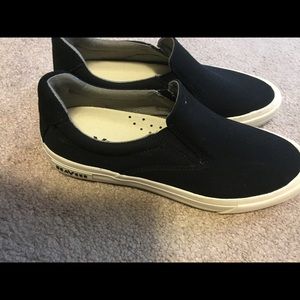SeaVees Black, New, Size 9.5