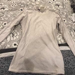 White under armor long sleeve