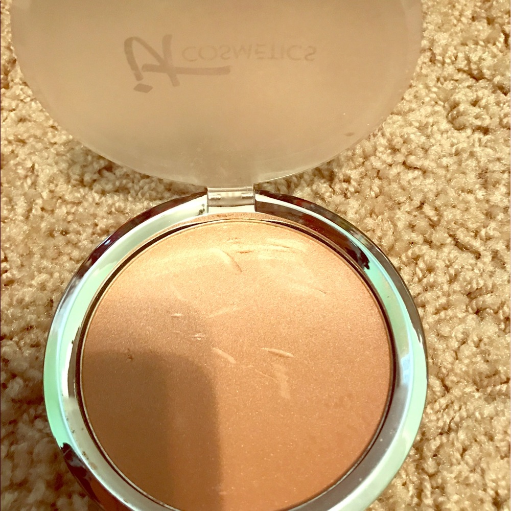 It cosmetics cc+ radiance ombré bronzer