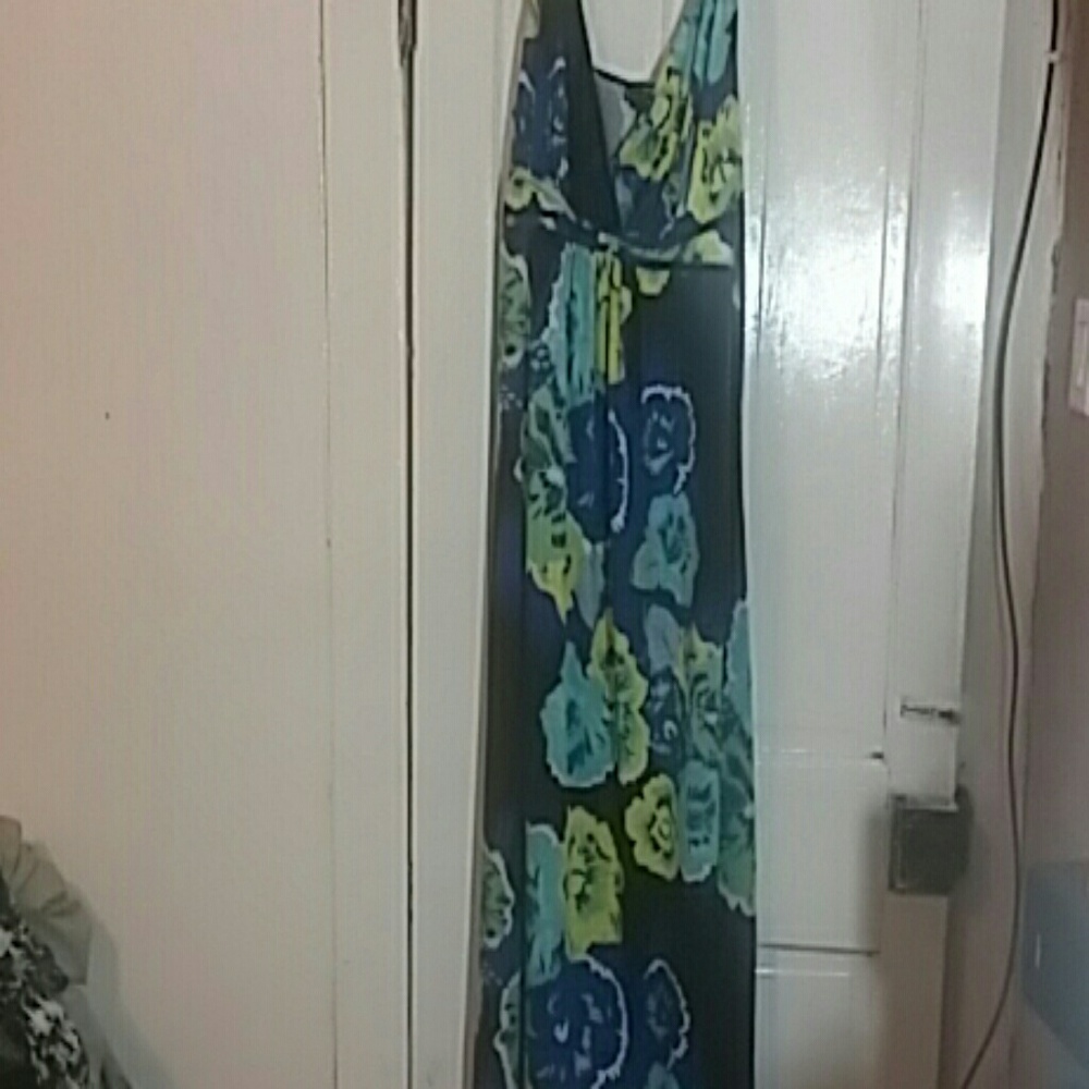 N D WOMENS SUNDRESS! !
