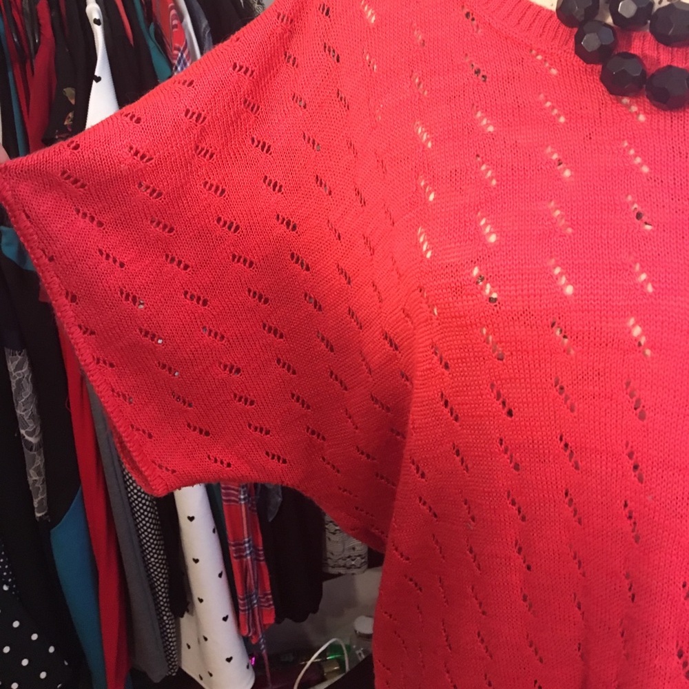 MAurices brand coral sweater. - Picture 4 of 5