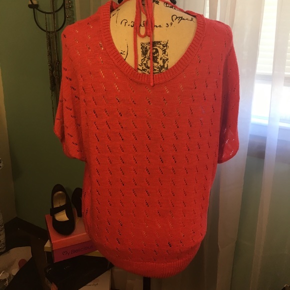 MAurices brand coral sweater. - Picture 2 of 5