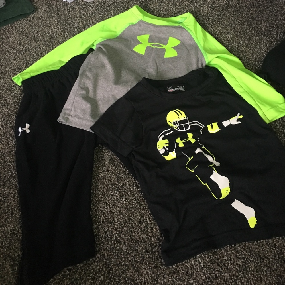 Under armour sweats & two shirts