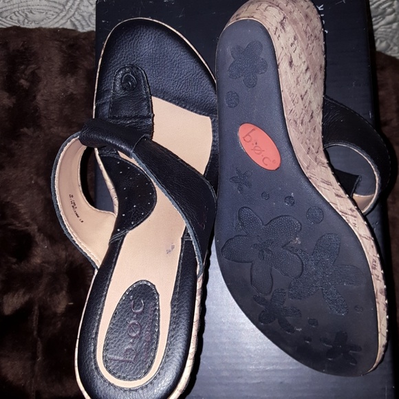 SHOES - Picture 3 of 3