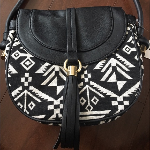 NWT Tribal Black/white INC Handbag - Picture 2 of 8