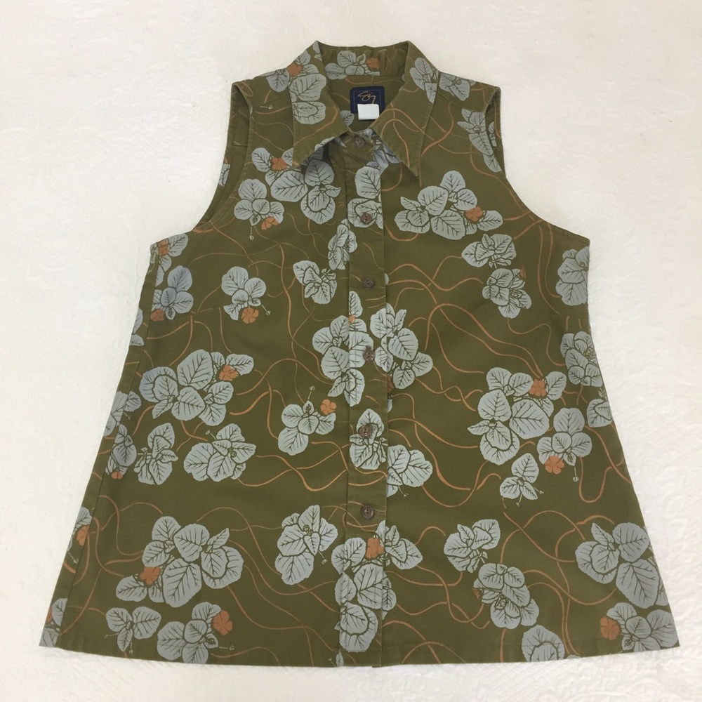 Sig Zane Button Front Sleeveless Top in Olive
