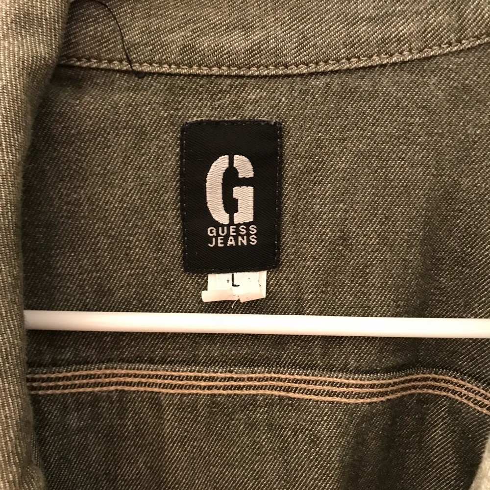 Guess - Picture 4 of 5