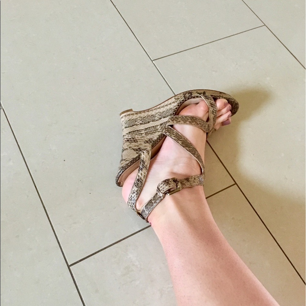 Nude, beige, grey Snake wedges - Picture 4 of 5