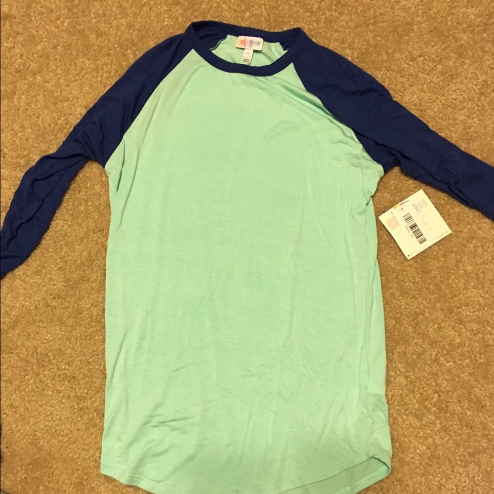 Nwt xs blue lularoe Randy shirt