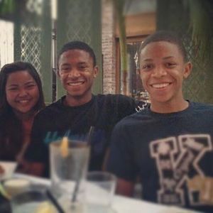 Meet your Posher, Lewis