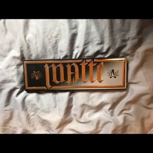 Kat Von D MetalMatte palette