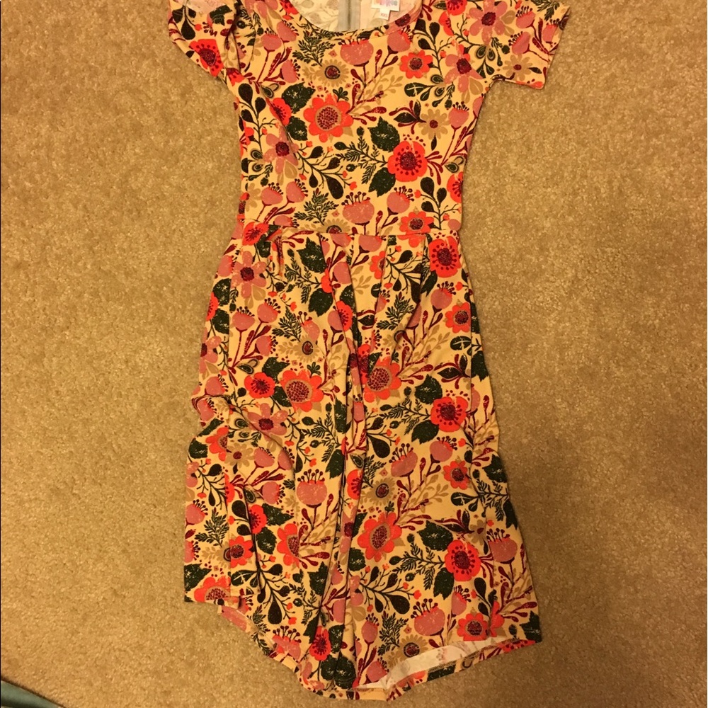 NWOT  xxs lularoe Amelia pink cream coral floral