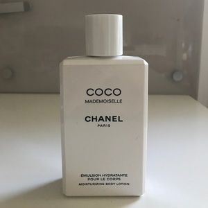 COCO MADEMOISELLE
MOISTURIZING BODY LOTION
