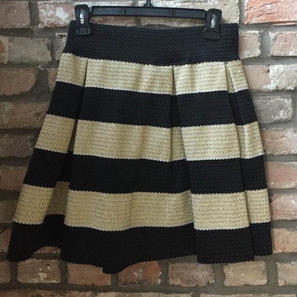 High-waisted, gold and black striped, A-Line skirt - Picture 1 of 3