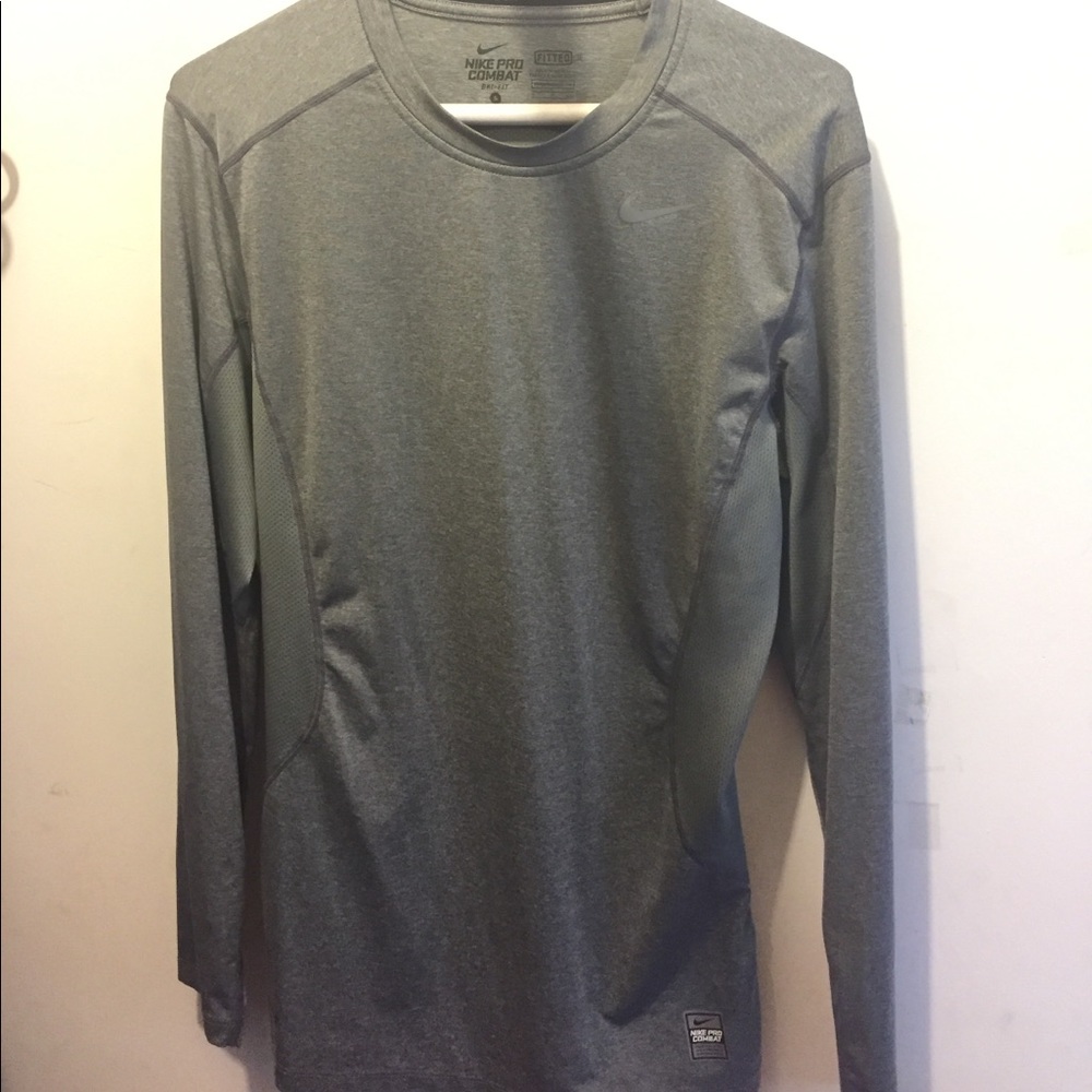 Grey Nike long sleeve drifit shirt
