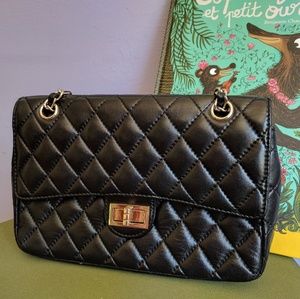 Quilted leather (lamb skin) shoulder bag