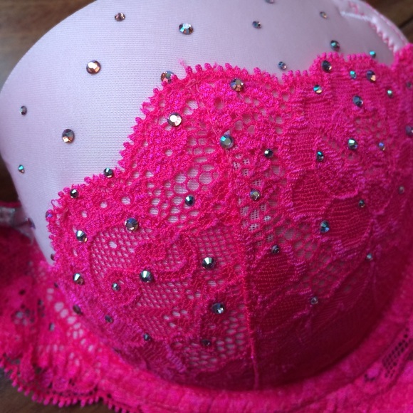 ❗️NEW ITEM❗️NWT Victoria's Secret 34B/M Set - Picture 2 of 4