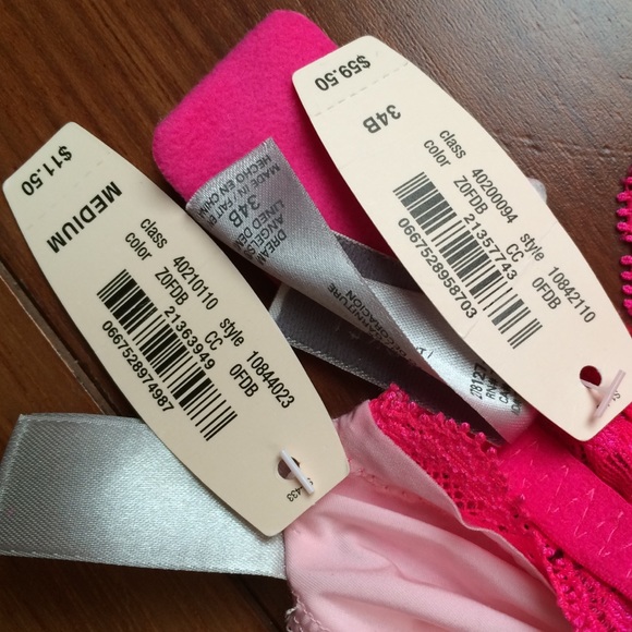 ❗️NEW ITEM❗️NWT Victoria's Secret 34B/M Set - Picture 4 of 4