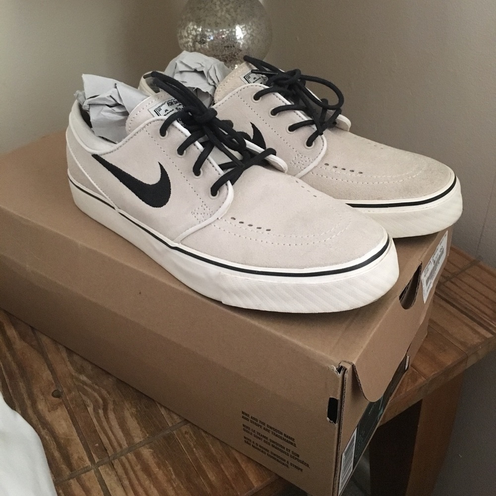 Nike Janoskis
