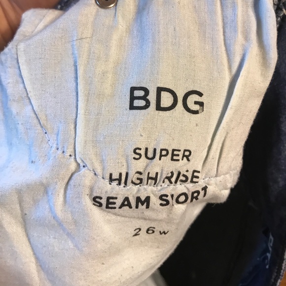 SUPER HIGH RISE - Picture 4 of 5