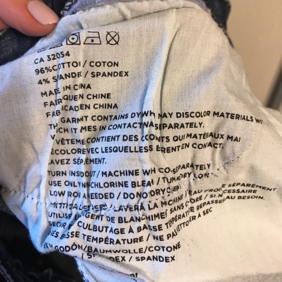 SUPER HIGH RISE - Picture 5 of 5