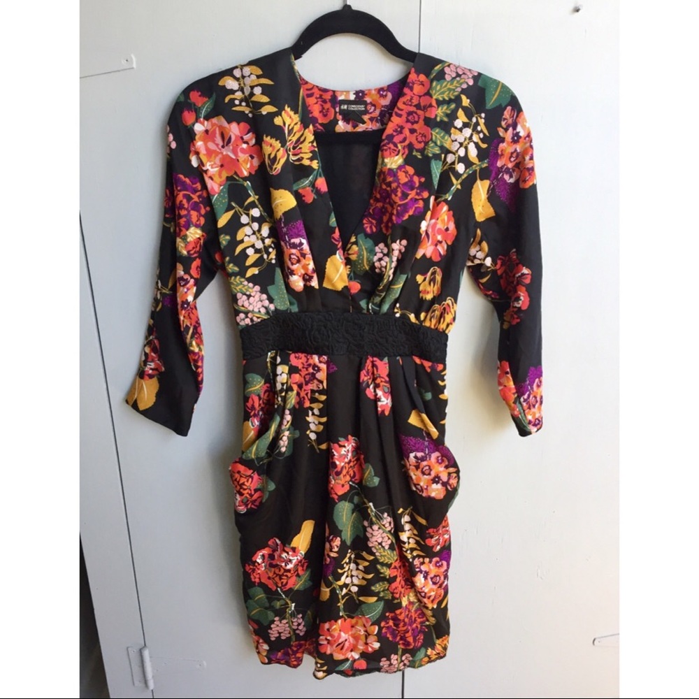 Floral Dress with Pockets
